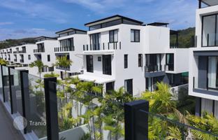6-bedroom villa 840 m² in Choeng Thale for $834,000