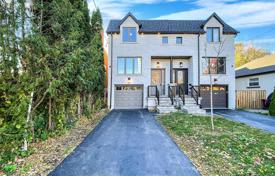 Terraced house – Scarborough, Toronto, Ontario,  Canada for C$1,731,000