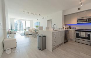 2-bedroom apartments in condo 106 m² in Miami for $1,400,000