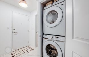 5-bedroom apartment in Old Toronto for C$971,000