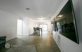 3-bedroom house 179 m² in Miami for $855,000