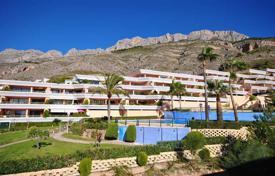Three-bedroom apartment with beautiful sea views in Altea, Alicante, Spain for 295,000 €