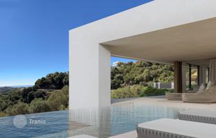 3-bedroom villa 726 m² in Marbella for 2,185,000 €