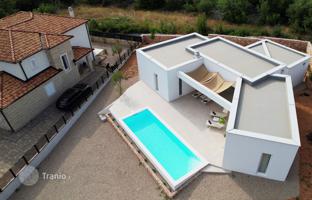 3-bedroom house 135 m² in Primorje-Gorski Kotar County for 850,000 €