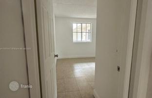 3-bedroom apartments in condo 117 m² in Hialeah for $335,000