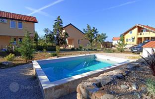 Tourist complex with a swimming pool and a lush garden in Krimovica, Montenegro for 320,000 €
