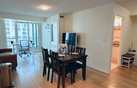 Apartment – Bay Street, Old Toronto, Toronto,  Ontario,   Canada for C$909,000