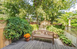 8-bedroom townhouse in Old Toronto for C$1,611,000