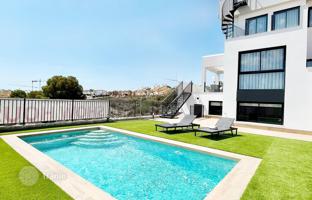 3-bedroom villa 238 m² in Algorfa for 528,000 €