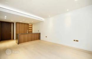 Two-bedroom apartment with a balcony close to a tube station, Gunnersbury, London, UK for £940,000