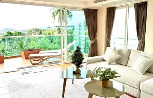 3-bedroom penthouse 215 m² in Mueang Phuket for 263,000 €