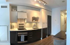 Apartment – Richmond Street West, Old Toronto, Toronto,  Ontario,   Canada for C$691,000