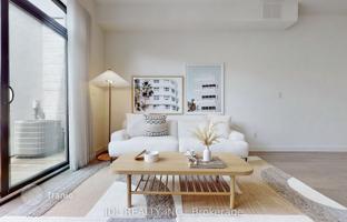 8-bedroom townhouse in Shaw Street for C$2,610,000