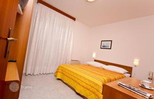 29-bedroom villa 1,600 m² in Pula. Price on request