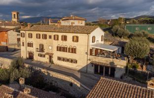 7-bedroom villa 800 m² in Perugia for 830,000 €