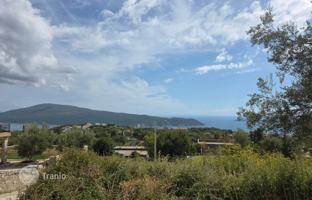 Land plot 1,058 m² in Herceg Novi city for 189,000 €