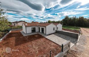 2-bedroom house 82 m² in Barban for 265,000 €