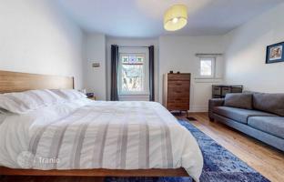 3-bedroom townhouse in Old Toronto for 1,244,000 €