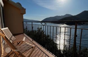 4-bedroom cottage 148 m² in Lepetane for 380,000 €