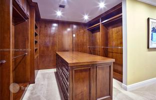 3-bedroom apartments in condo 374 m² in Miami for $2,200,000