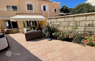 4-bedroom cottage 150 m² in Costa Adeje for 595,000 €