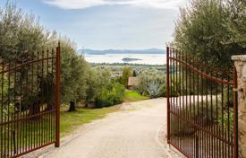 16-bedrooms country seat 307 m² in Tuoro Sul Trasimeno, Italy for 1,300,000 €