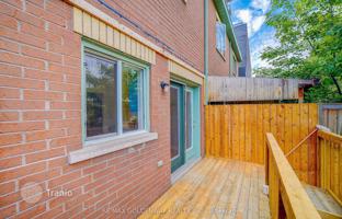 7-bedroom townhouse in Old Toronto for C$1,966,000