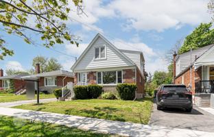 10-bedroom house in Scarborough for C$1,294,000