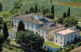 Historic villa of the XV century in the middle of the vineyards of Chianti, Tuscany, Italy for 9,200,000 €