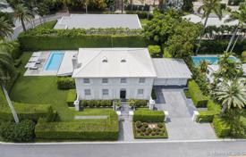 Villa – Miami Beach, Florida, USA for $3,850,000