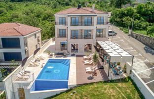 4-bedroom villa 450 m² in Budva for 1,600,000 €