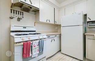 10-bedroom house in North York for C$2,071,000