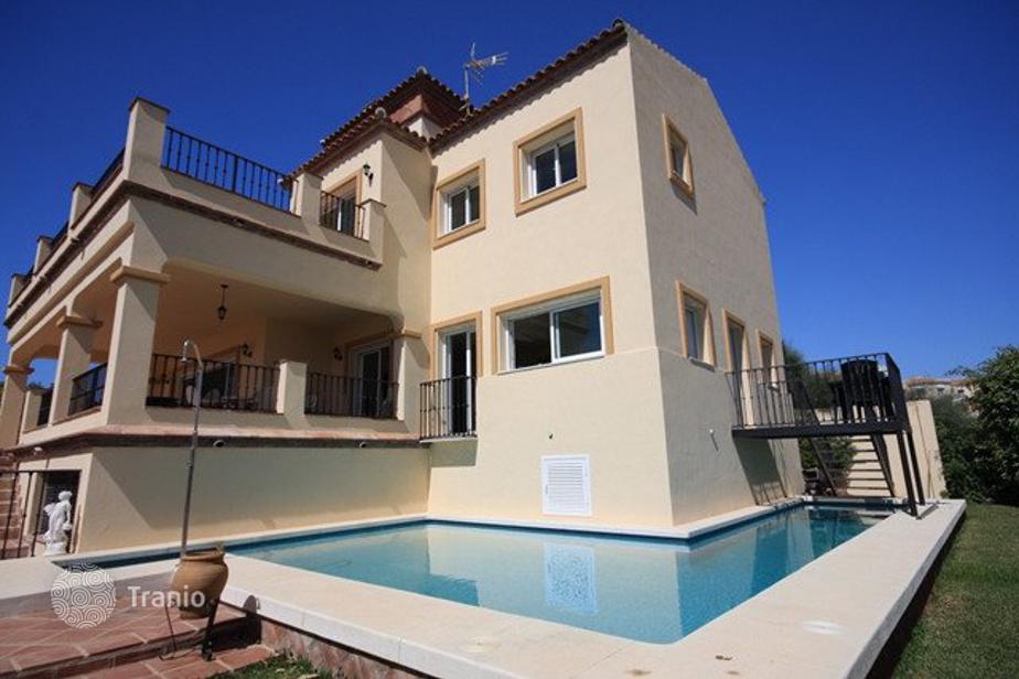 Villa for sale in Malaga, Spain — listing 1772790