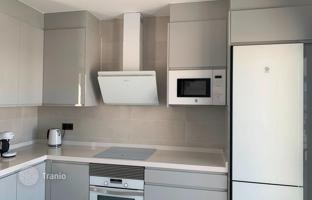 4-bedroom villa 180 m² in El Pinós for 518,000 €