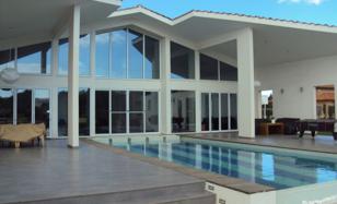 Villa with swimming pool and garden for 2,500,000 €