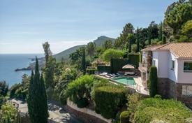 Villa – Theoule-sur-Mer, Côte d'Azur (French Riviera), France for 2,950,000 €