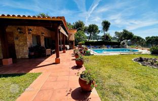 4-bedroom villa 346 m² in Lloret de Mar for 1,890,000 €