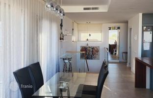 3-bedroom cottage 402 m² in Alicante for 950,000 €