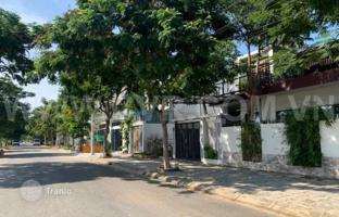 Land plot 300 m² in Da Nang for 580,000 €