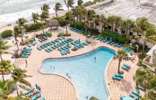 1-bedroom apartments in condo 75 m² in South Ocean Drive for $472,000