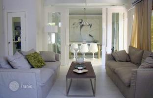 Furnished two-storey villa near the beach, Limassol, Cyprus for 750,000 €