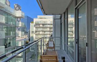 5-bedroom apartment in Queens Quay East for C$1,076,000