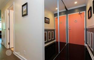 2-bedroom apartment in Front Street West for C$1,000,000