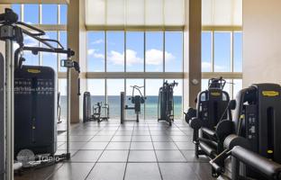 2-bedroom apartments in condo 101 m² in Hallandale Beach for $745,000