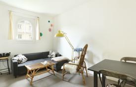 Apartments for sale in Paris. Comfortable apartment in a historic building with an elevator, 16th district, Paris, France Apartments for sale in Paris. Comfortable apartment in a historic building with an elevator, 16th district, Paris, France