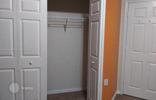 5-bedroom house 339 m² in Pembroke Pines for $847,000