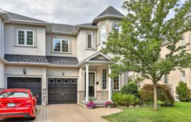 Terraced house – North York, Toronto, Ontario,  Canada for C$1,343,000