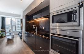 Apartment – York Street, Old Toronto, Toronto,  Ontario,   Canada for C$1,233,000