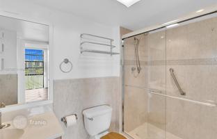 2-bedroom apartments in condo 92 m² in Aventura for $294,000