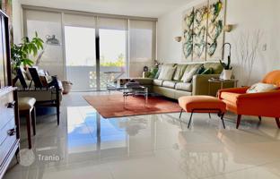 2-bedroom apartments in condo 107 m² in Bay Harbor Islands for $668,000